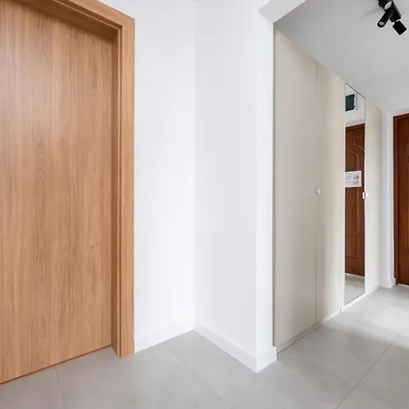 Gorna Pleasant By Bookinghost *