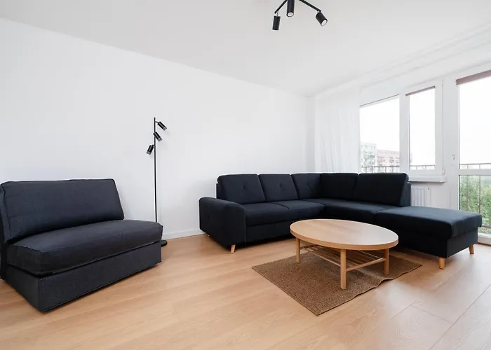 Gorna Pleasant By Bookinghost