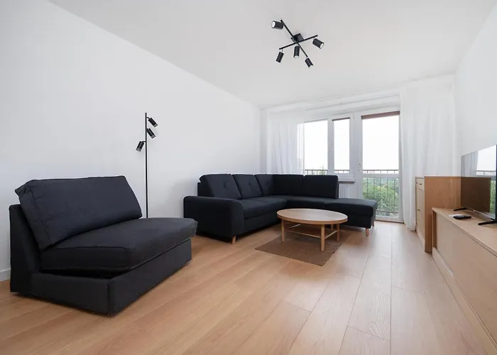 Gorna Pleasant By Bookinghost לודז'