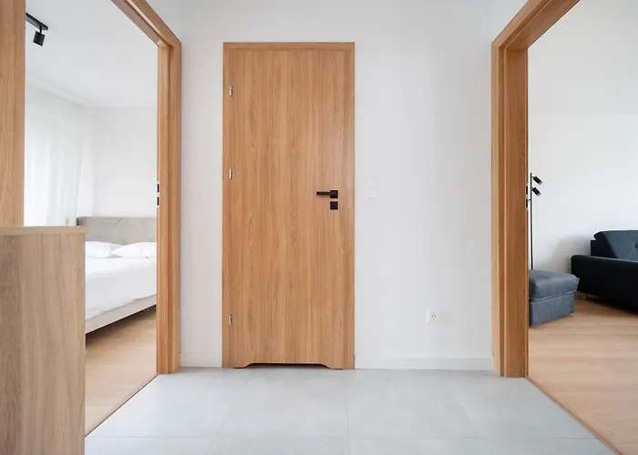 Gorna Pleasant By Bookinghost